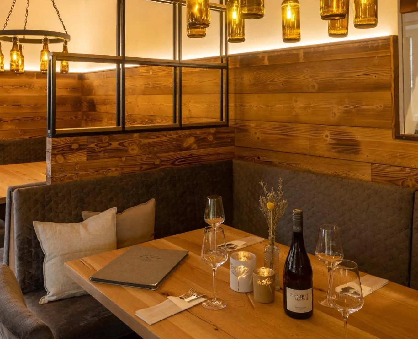 Gasthof Zur Bruecke Kaufering 酒店